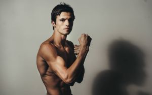 Эдди Хирн и Matchroom Boxing подписали контракт с восходящей звездой из Австралии