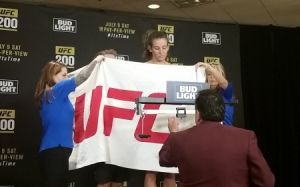 Миша Тэйт чуть не лишила UFC 200 главного боя второй раз за неделю