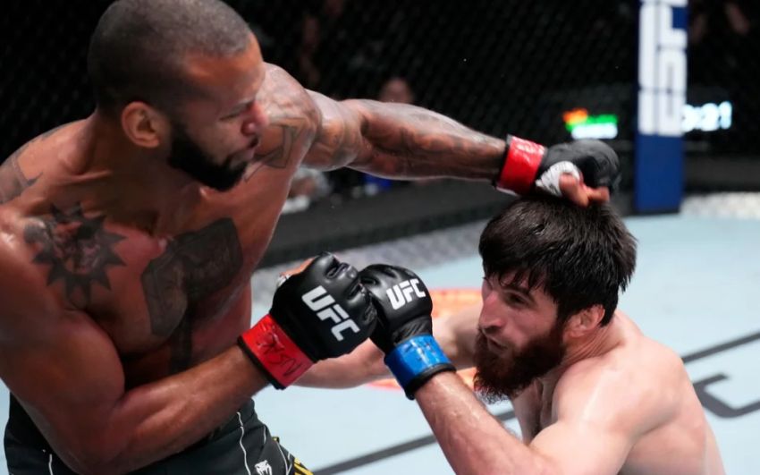 Магомед Анкалаев победил Тиаго Сантоса на UFC Fight Night 203