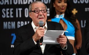 Президент Golden Boy: "В матче-реванше Канело победит Головкина убедительно"