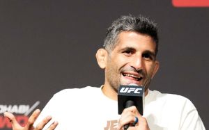 Бенеил Дариуш рассказал, с кем хочет провести бой на UFC 284