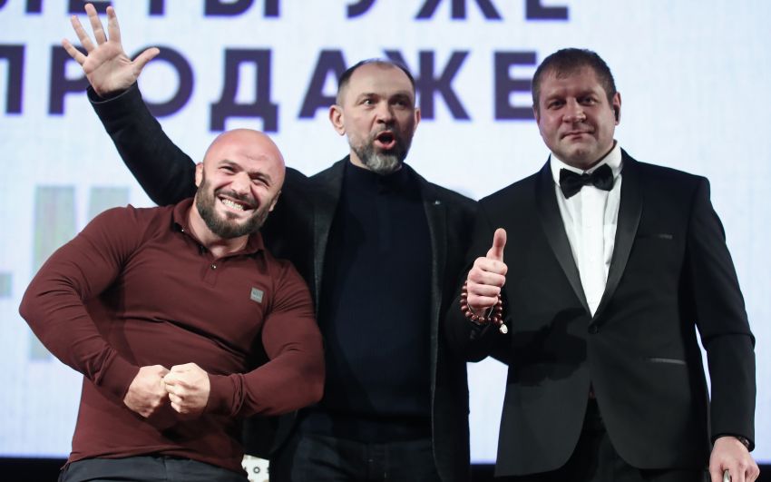 Камил Гаджиев: "Исмаилов может нокаутировать Емельяненко"