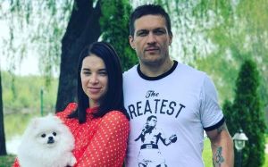 Жена Усика сообщила, что их дом захватили российские оккупанты: "Недолго вам осталось"