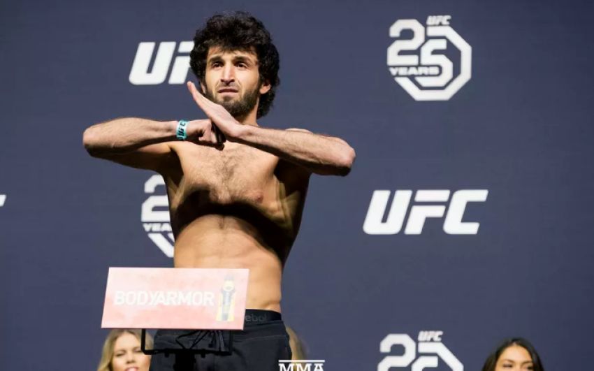 Забит Магомедшарипов подписал новый контракт с UFC