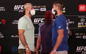 Видео боя Волкан Оздемир - Иржи Прохаска UFC 251