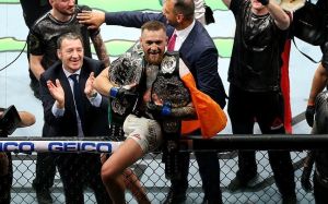 Конор МакГрегор вспомнил о том, как он завоевал второй пояс UFC