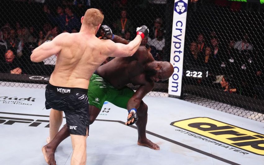 Видео боя Сергей Павлович – Жаирзиньо Розенстрайк UFC Fight Night 250
