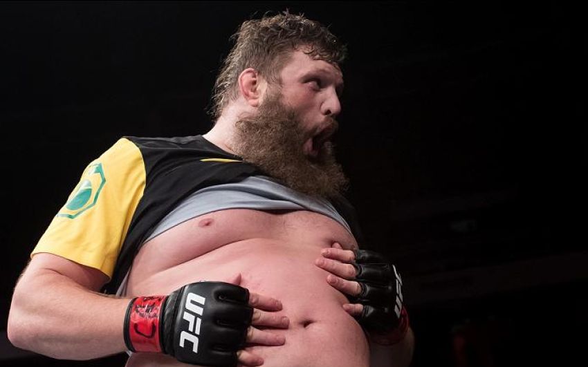 Рой Нельсон подписал контракт с Bellator