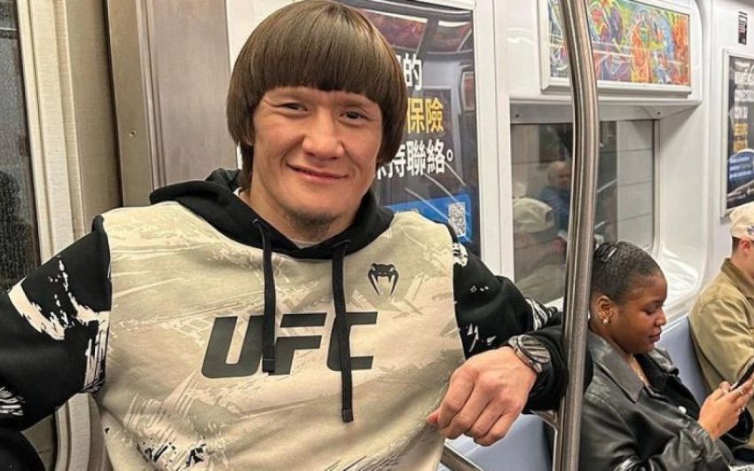 Казахстанская звезда Жумагулов оценил следующего соперника: "Парень очень силен"