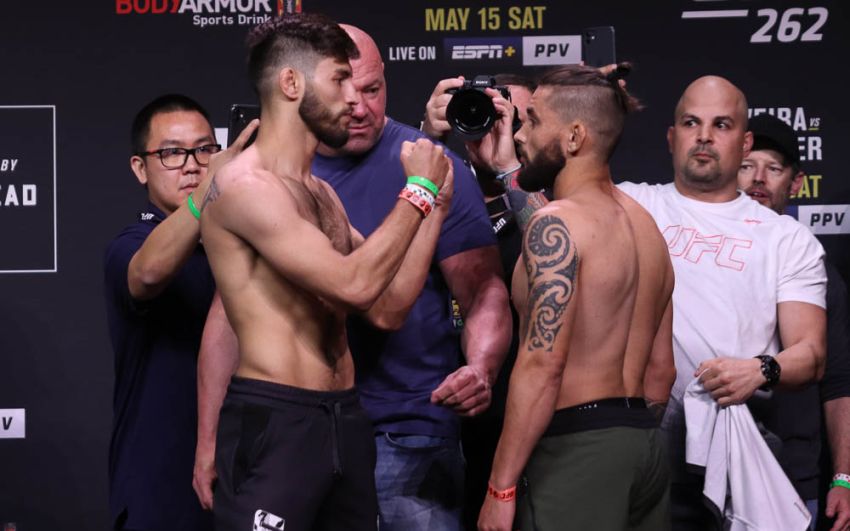 Видео боя Рожериу Бонторин - Мэтт Шнелл UFC 262