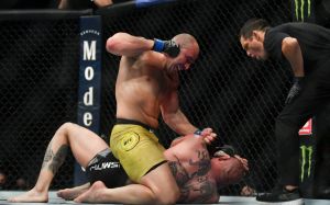Бонусы турнира UFC Fight Night 171: Энтони Смит - Гловер Тейшейра