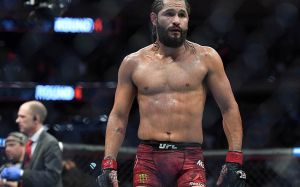 Хорхе Масвидаль снялся с боя против Эдвардса на UFC 269