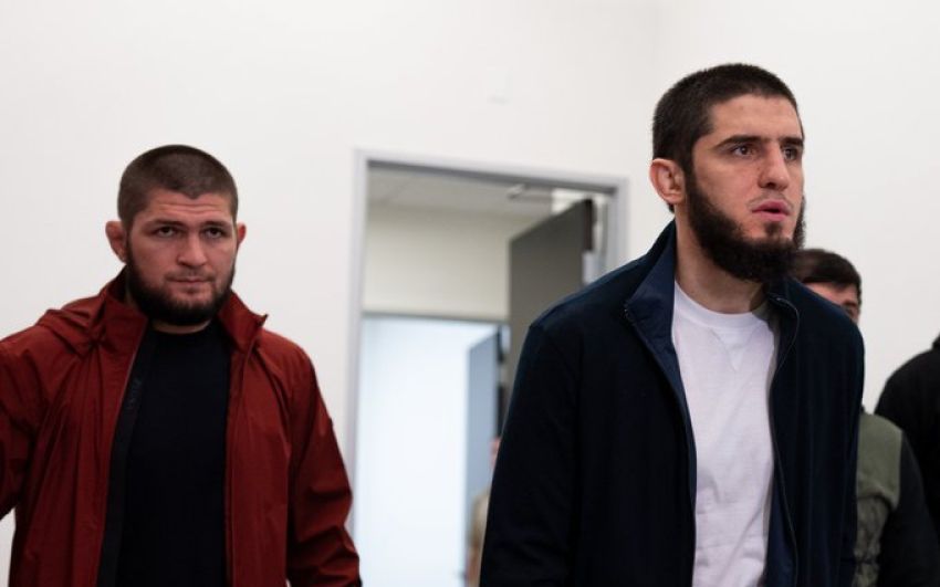 Хабиб Нурмагомедов считает, что Ислам Махачев в следующем бою должен встретиться с Чарльзом Оливейрой