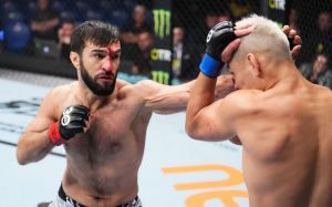 Видео боя Зубайра Тухугов - Элвес Бреннер UFC 284