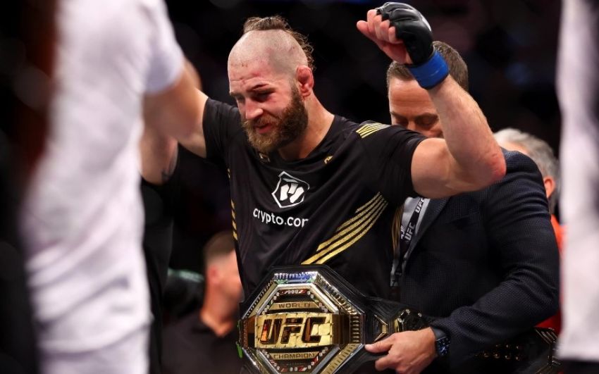 Кормье оценил шансы Прохаски не проиграть титул UFC в следующем бою