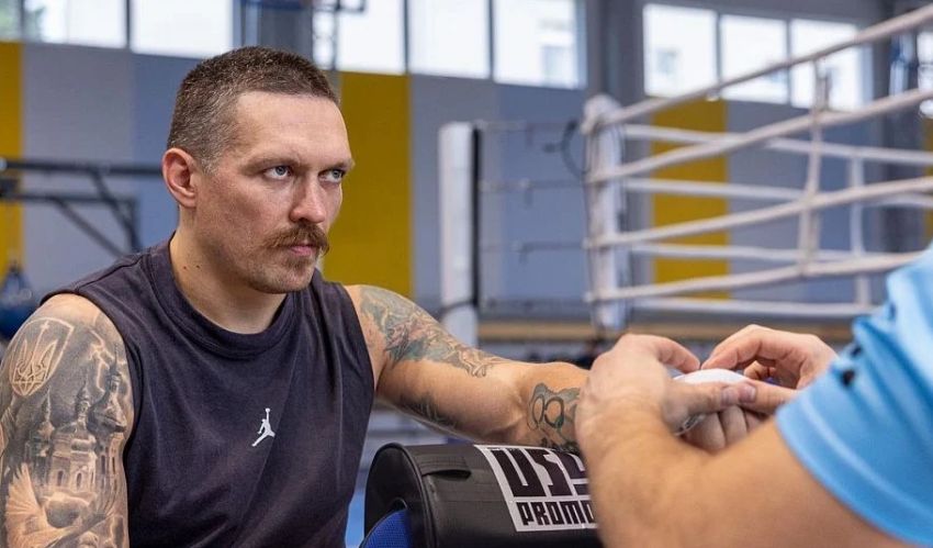Александр Усик продемонстрировал свою форму за неделю до боя с Дюбуа