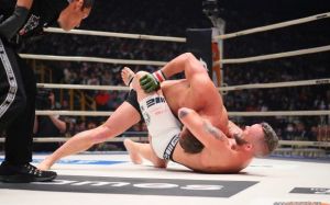 Видео боя Дэрон Крукшенк - Дэмиан Браун Rizin 14