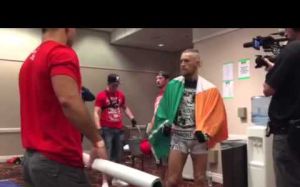 За кулисами UFC 178 (МакГрегор и Альварез в одной комнате)