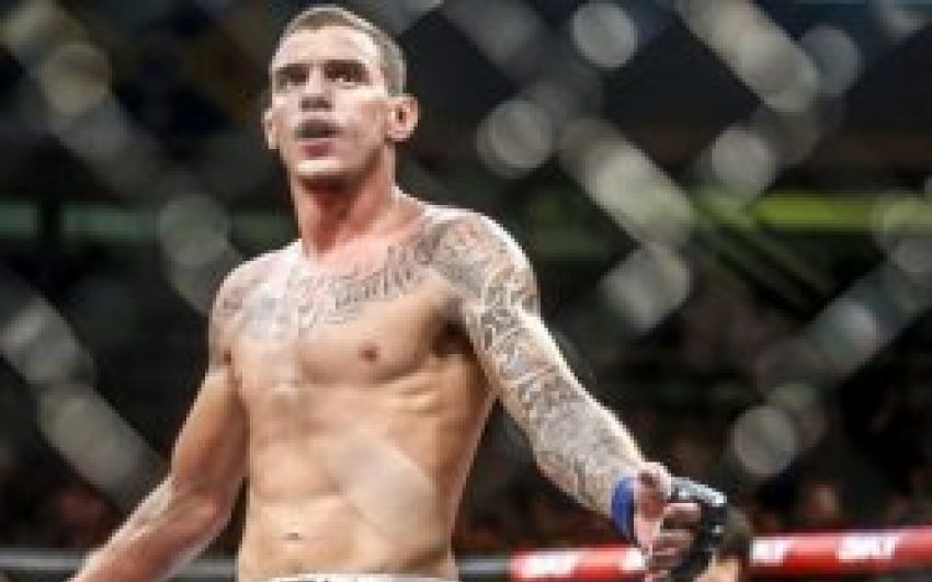 UFC 198: Зубайра Тухугов уступил Ренато Карнейро
