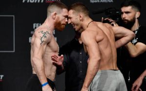 Видео боя Пол Фелдер - Дэн Хукер UFC Fight Night 168