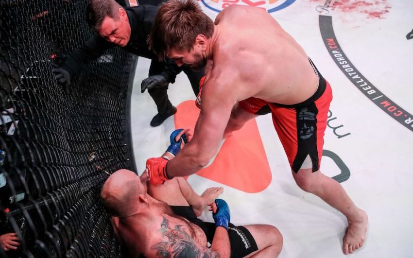 Виталий Минаков нокаутировал Тимоти Джонсона на Bellator 225