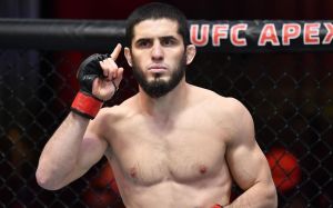 Ислам Махачев вошел в топ-5 легкого веса UFC