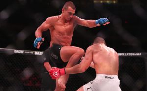Видео боя Аарон Пико - Адам Борикс Bellator 222