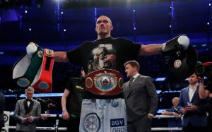 Григорий Дрозд считает Усика лучшим боксером 2021 года: "Он перевернул супертяжелый вес"