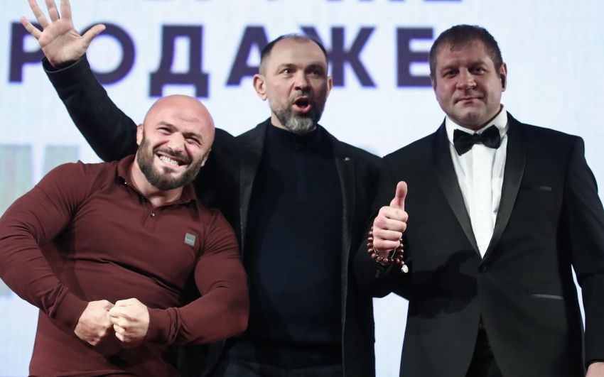 Бой Александр Емельяненко - Магомед Исмаилов перенесен на 24 июля