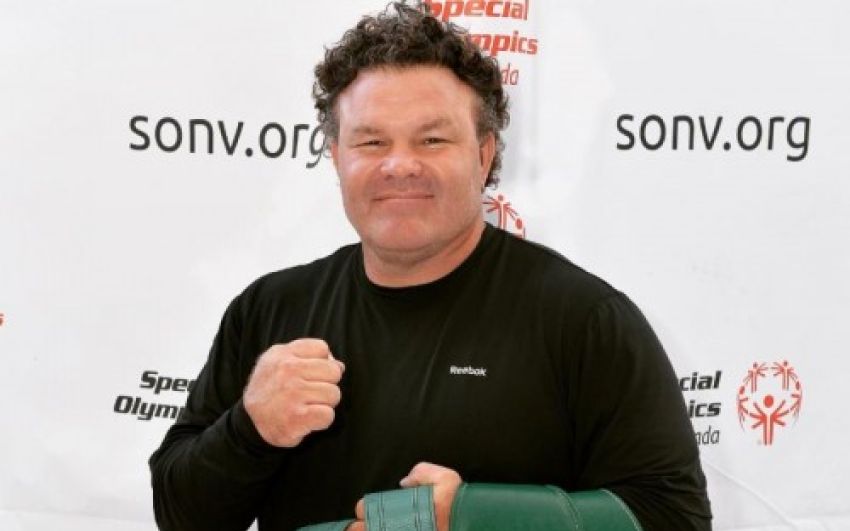 51-летний Билли Райт нокаутировал двух оппонентов в первом раунде