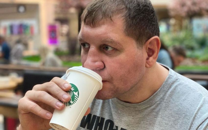 Александр Емельяненко: "Я доволен, что меня вызывают на бой блогеры и певцы"