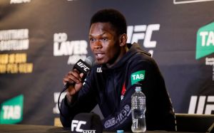 Исраэль Адесанья хочет получить процент от продаж PPV турнира UFC 234