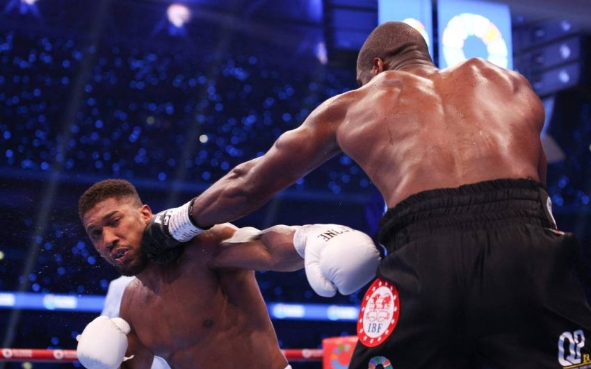 Тренер Дюбуа признался, что бой с Джошуа сложился легче, чем они ожидали