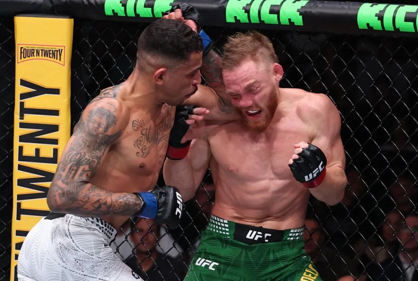 Карлос Пратес нокаутировал Джека Делла Маддалену в главном событии UFC Fight Night 275