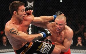 Видео боя Джордж Сент-Пьер – Джейк Шилдс UFC 129