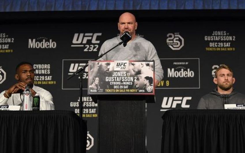 Пресс-конференция участников турнира UFC 232 может пройти в аэропорту