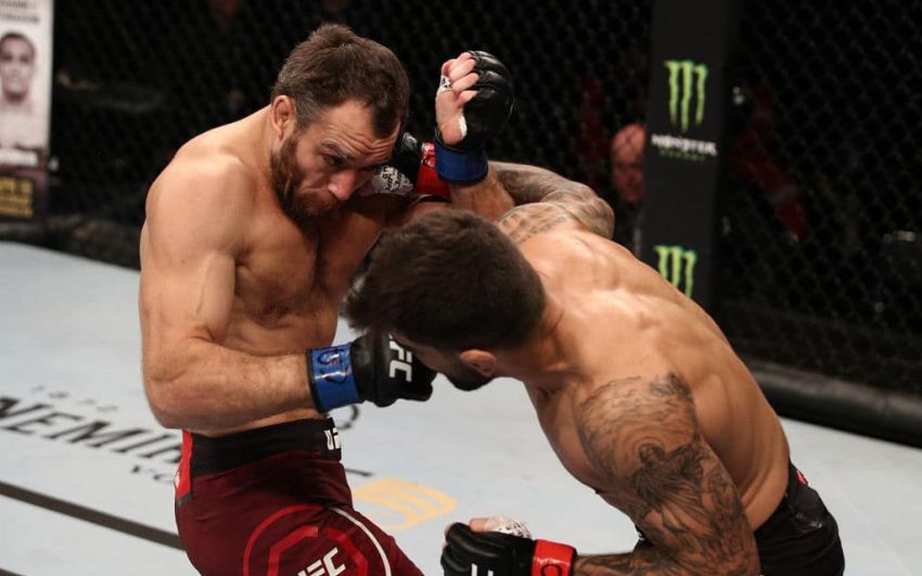 Алексей Кунченко уступил Элизеу Залески Дос Сантонсу на UFC Fight Night 170
