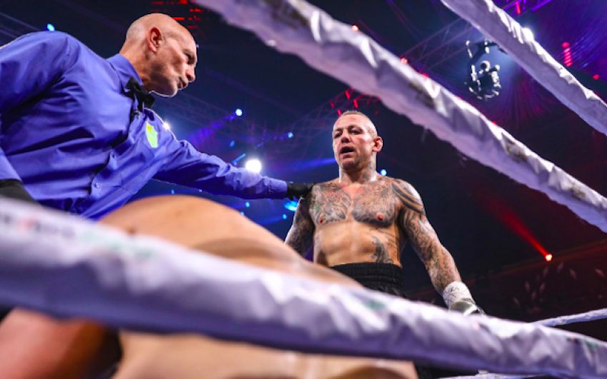 Экс-боец UFC Росс Пирсон оформил нокаут в своем дебюте в боксе