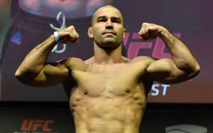 Артем Лобов просил у Bellator миллион долларов за бой с Майклом Пейджем