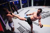 Усман Нурмагомедов "задушил" Алфи Дэвиса в главном событии турнира PFL Dubai