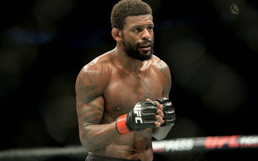 Майкл Джонсон готов подраться с Эрнандесом на UFC 249 вместо Махачева