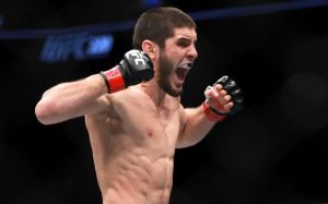 Ислам Махачев продлил контракт с UFC на улучшенных условиях