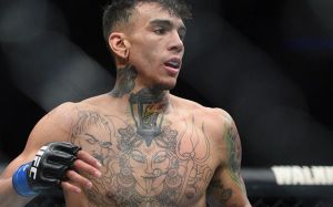 Андре Фили - Майлс Джури в разработке на UFC on ESPN 1