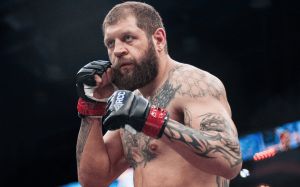 Менеджер Александра Емельяненко прокомментировал перенос боя с Еркаевым