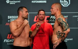 Видео взвешивания участников турнира UFC Fight Night 134: Руа - Смит
