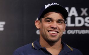 Ренан Барао встретится с Люком Сондерсом на турнире UFC on ESPN 1