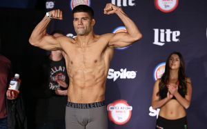 Видео боя Джош Томсон – Патрики Фрейре Bellator 172