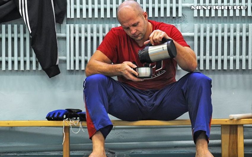 На чемпионате мира по самбо будет разыграно право на обед с Емельяненко