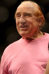 Гена LeBell