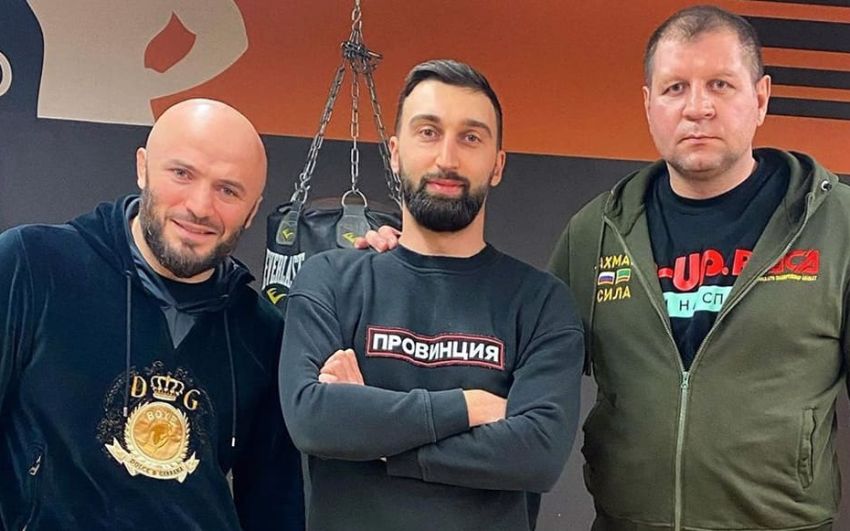 Владимир Хрюнов - об аресте менеджера Емельяненко: "Я готов взять его на поруки"